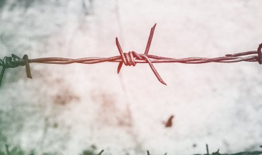 India's core challenge is the choice between maritime and continental outreach, not a balance between the US and Russia