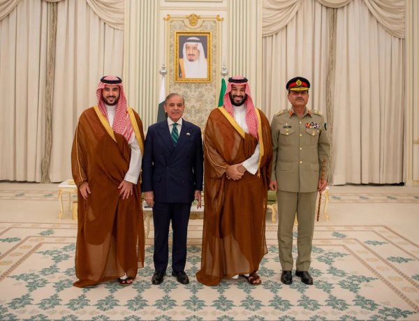 Pakistan Relations in the Gulf Falter After Failure to Deliver on Defense Pacts